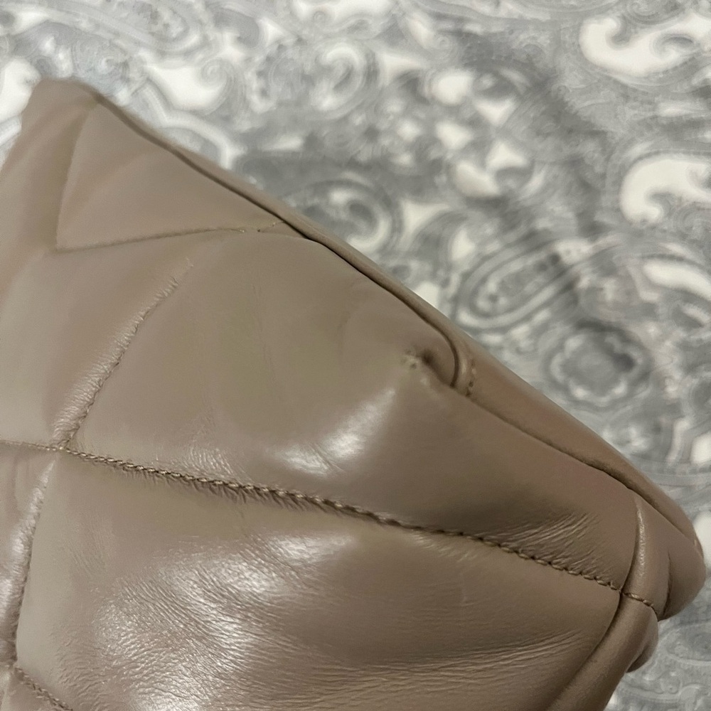 Yves Saint Laurent Beige Quilted Leather Shoulder Bag - Picture 5 of 6
